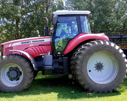 Tractor Massey 7415 año 2014 MAS Sembradora Apache 7200,