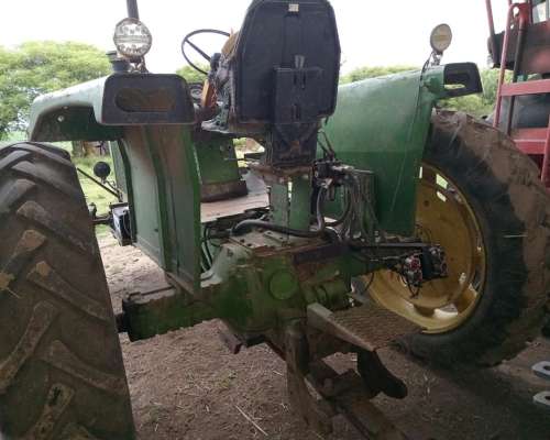 Tractor John Deere 3530