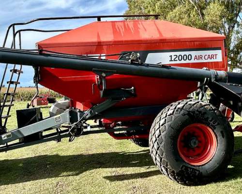 Sembradora Tanzi Special 3 AIR Cart Tolva 12000 Lts de 45-21