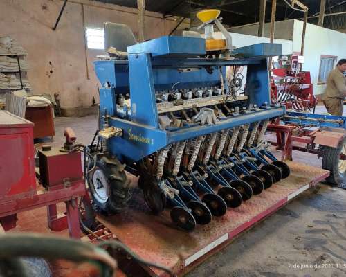 Sembradora Experimental SEMINA3 con Sistema de Cono