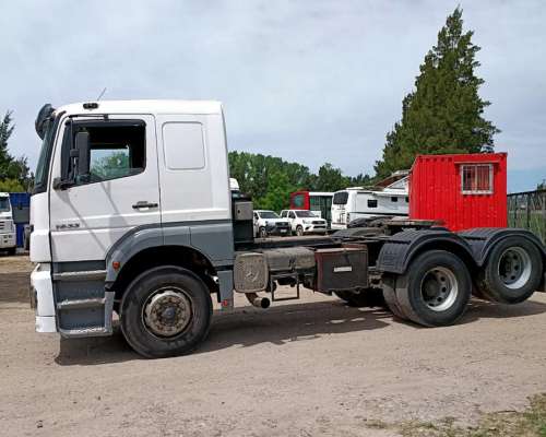 Camion Axor 1933 6X2 Tractor