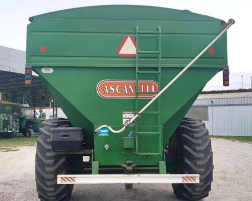 Tolva Ascanelli 18 Tons año 2007 con Balanza