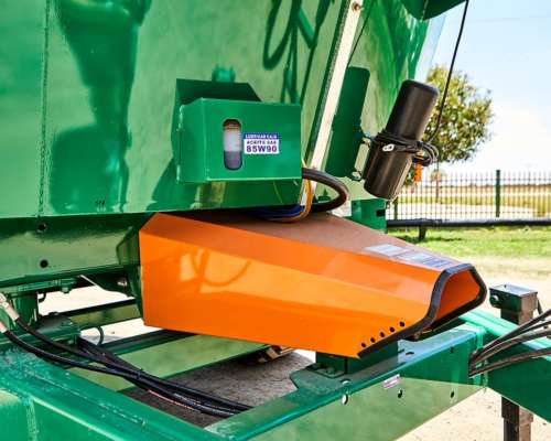 Mixer Vertical Distribuidor 14m3 Descarga Lateral Agromec