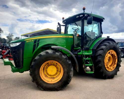 John Deere 8335 R