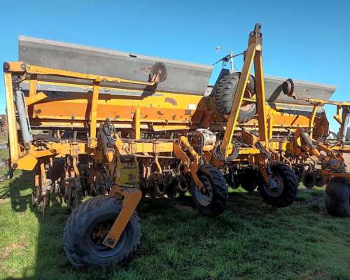 Sembradora Agrometal 29 Líneas a 21 cm con Control Agro