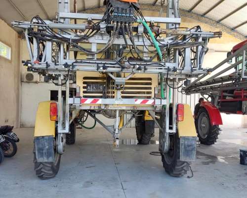 Pulverizadora Pla MAP 2700 BT Trocha 2,62 2006