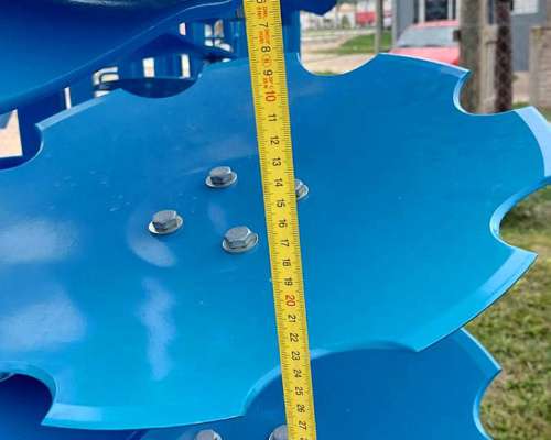 Grada de Discos Compactos Lemken Modelo Heliodor 9/700 K a