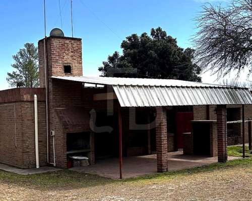 Casa 4 Dormitorios con Pileta, Villa San Miguel Golf