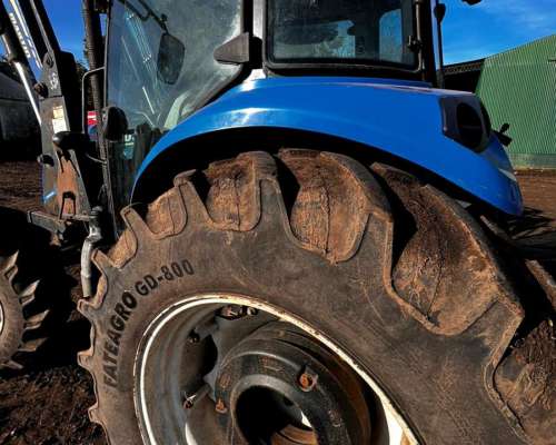 Tractor New Hollands TD5.110 con Pala OM