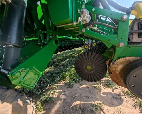Plantadora John Deere DB83 USA 48 Surcos a 52,5 año 2017.