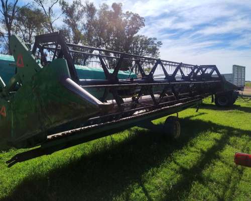 John Deere 1185 A. año 1998. Plataforma 23 Pies.