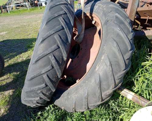 Vendo Llantas 38 Deutz Hanomag