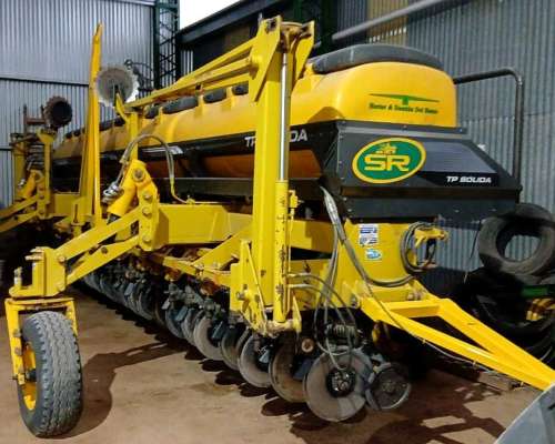 Fertilizadora Incorporadora SR TP Solida de 23 a 35 - 4.900l