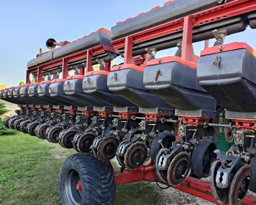 Sembradora Autotrailer MLS de 16 a 52 con Fert Lateral