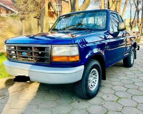 Ford F100 Motor Maison