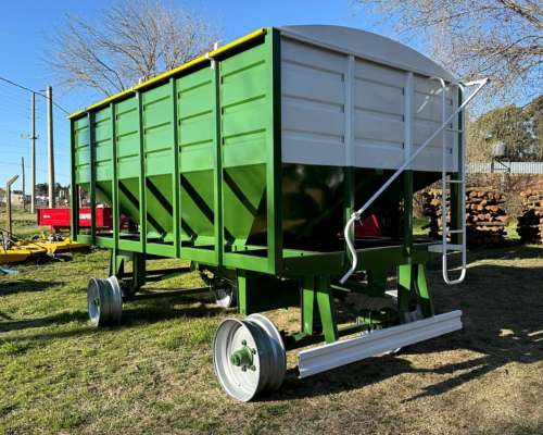 Tolva Semillero Menonitas MAX 8tn. con Lona y Division