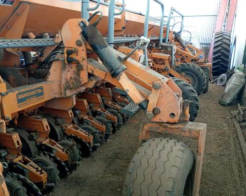 Sembradora Agrometal TX Mega 23 a 35 Mecanica