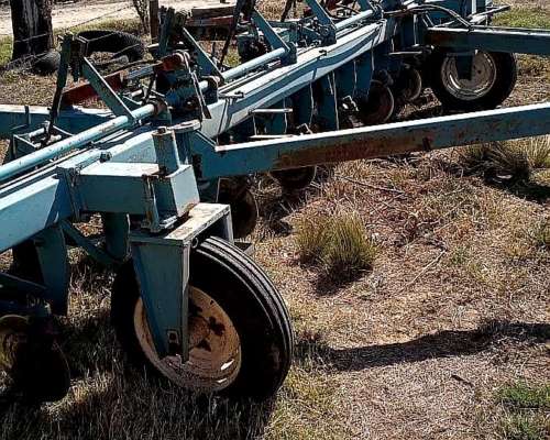 Carpidor de 10 a 70 CM. Reformado de UNA Sembradora Ochetti.