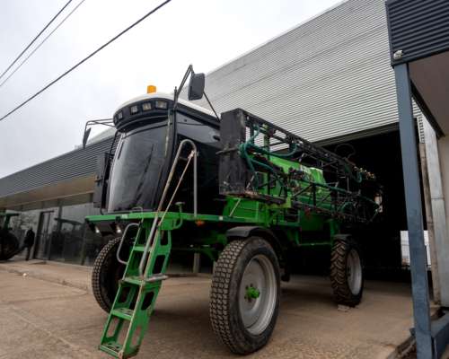 Pulverizadora Metalfor 3200 año 2003