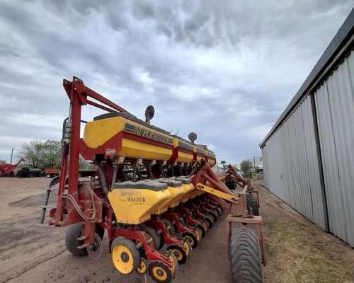 Sembradora Super Walter W630