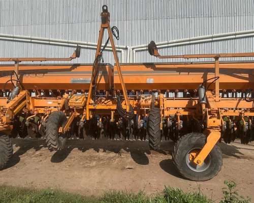 Sembradora Agrometal MX33 Maxima Autonomia, Mod 2005