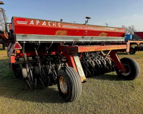 Sembradora Apache 9900 Usada