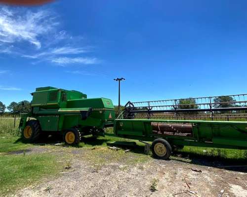 Cosechadora John Deere 1175 a año 2000