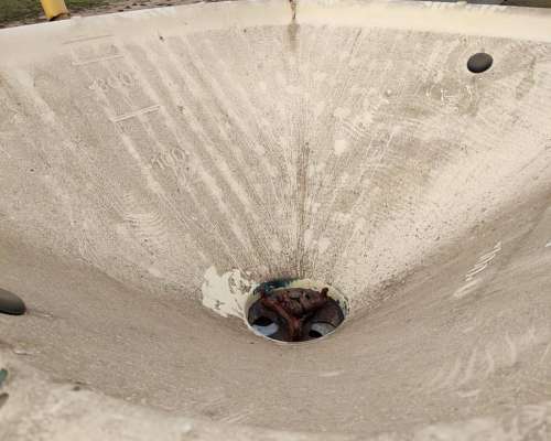 Fertilizadora Tanzi de 1000 Kilos a Péndulo