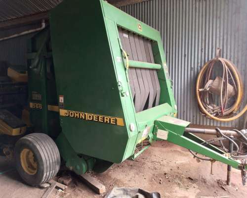 Vendo Enrolladora John Deere 566
