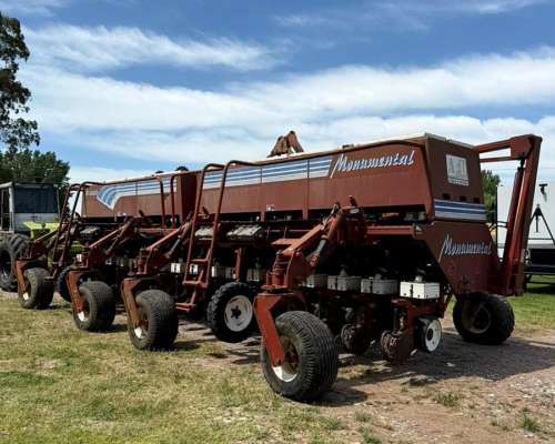 Sembradora Monumental - 18 a 52 - Mecánica - con Monitor