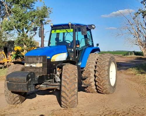 New Holland TM 7040