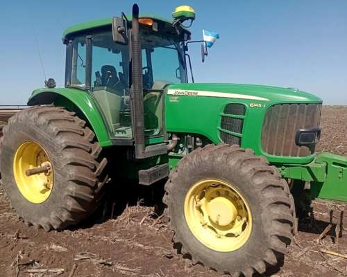 John Deere 6145j D Paton. año 2013. M 10000hs. 145hp.