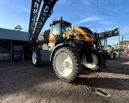 Pulverizadora Valtra R 535