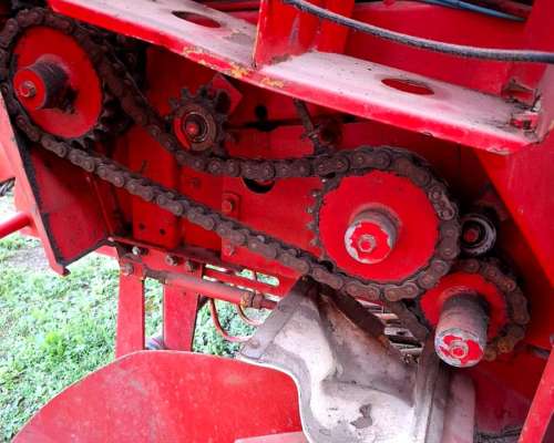 Rotoenfardadora Mainero 5886 Monitor MR1000