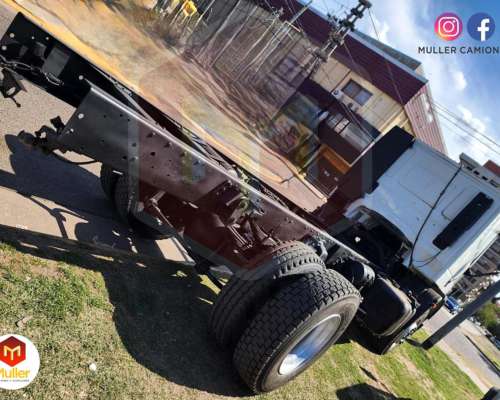 Iveco Eurocargo 17220 CD Modelo 2012