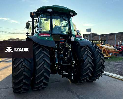 Tractor Chery CFK2404 240hp