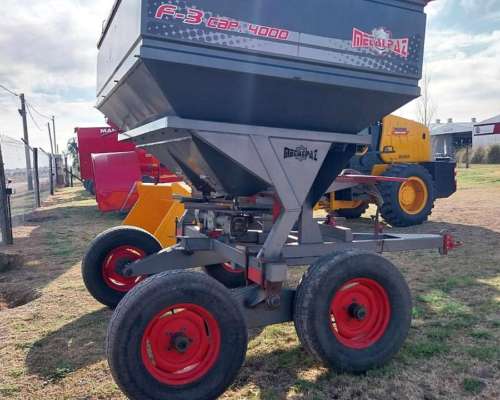 Fertilizadora Metalpaz F3 - 4000 Lts