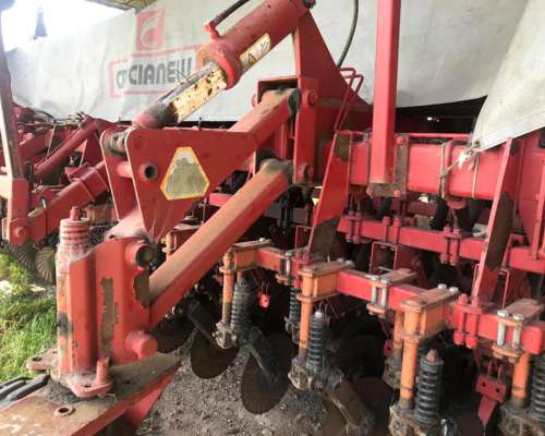 Crucianelli 3120 con Alfalfero