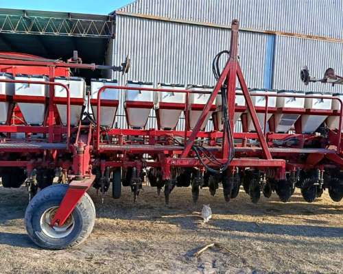 Sembradora Crucianelli Gringa V 16 a 52 Doble Fertilizacion