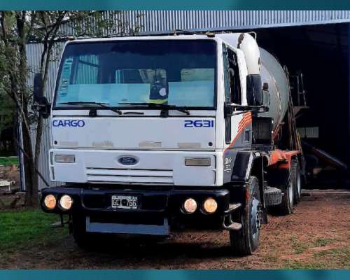 Camión con Mixer Ford 2631 (id635)