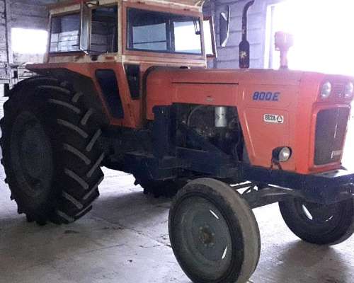 Tractor Fiat 800e muy Bueno