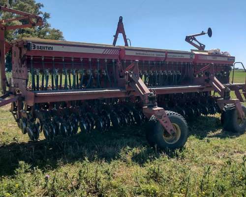 Sembradora Bertini Modelo 32000