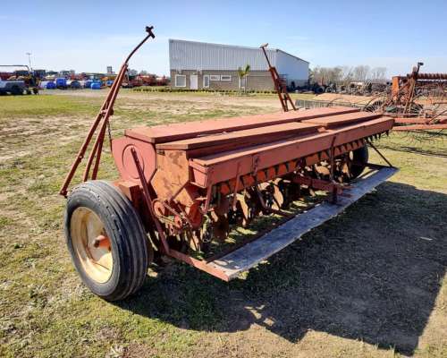 Sembradora de Grano Fino Gherardi de 25 Líneas a 17.5