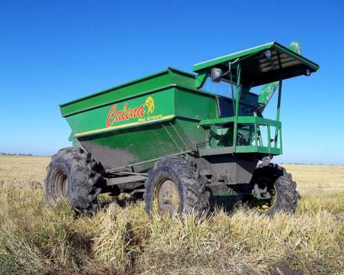 Vendo Tolva Autodescargable Autopropulsada