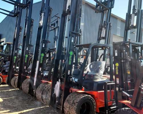 Autoelevador BY Lion Cpcd25td