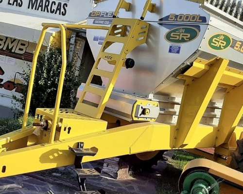 Fertilizadora SR Dpx-miniflex de 5000 Lts