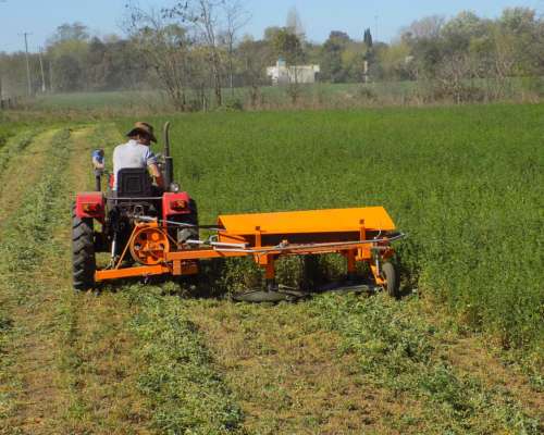 Segadora de Discos para Henificacion , Pasturas y Alfalfa