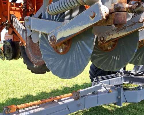 Sembradora Agrometal Pivot Autotrailer Neumatica 20-42