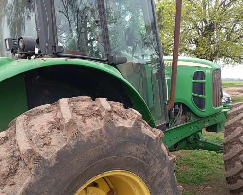 Tractor John Deere 6125. año 2011.