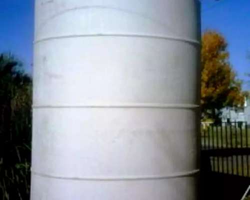 Tanque Fijo Aéreo Vertical Cilíndrico 26000 Lts Moldplast